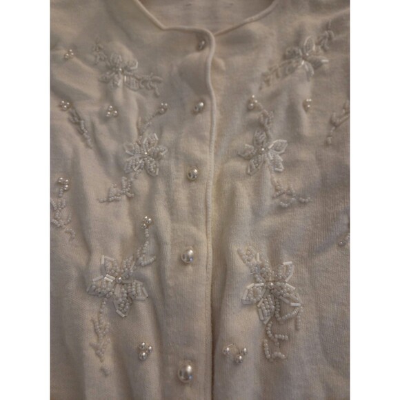 White Beaded Floral Embroidered Knit Cardigan Sweater Crew Neck Long Sleeve y2k - Picture 2 of 5